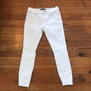 White mid-rise jean legging from Express